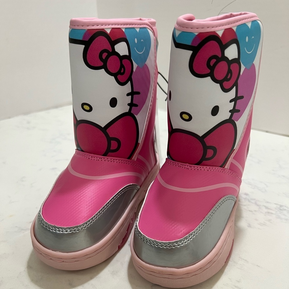 Hello Kitty Pink and White Bag Interior